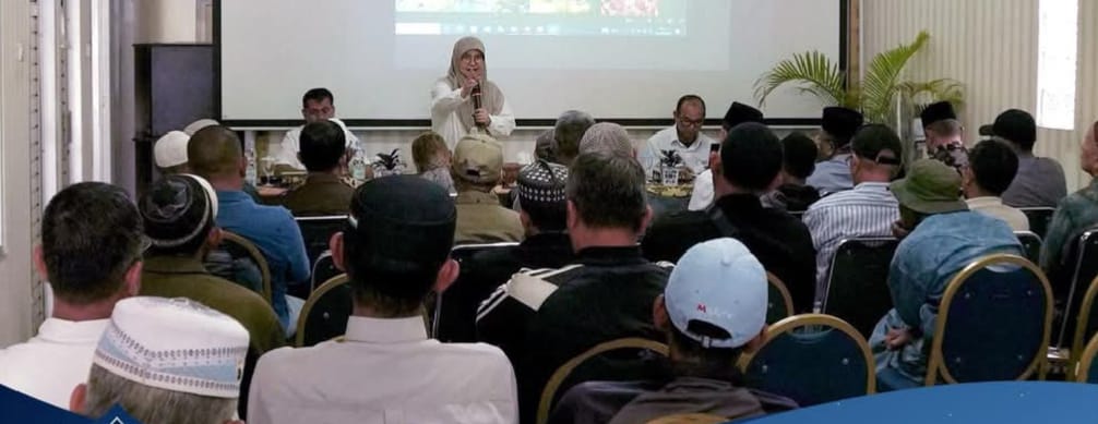 Kadispangtan Ade Nafrita Anas saat gelar pertemuan dengan pengurus mesjid/musholla penyelenggara kurban, Rabu (30/4/2025) kemaren.